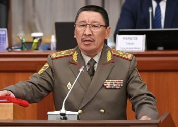 Коргоо министри Бактыбек Бекболотовго сөгүш берилди