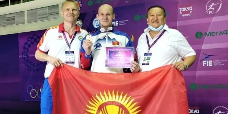 Ислам шериктештик оюндарында Роман Петров Кыргызстанга жетинчи алтын медалды жеңди