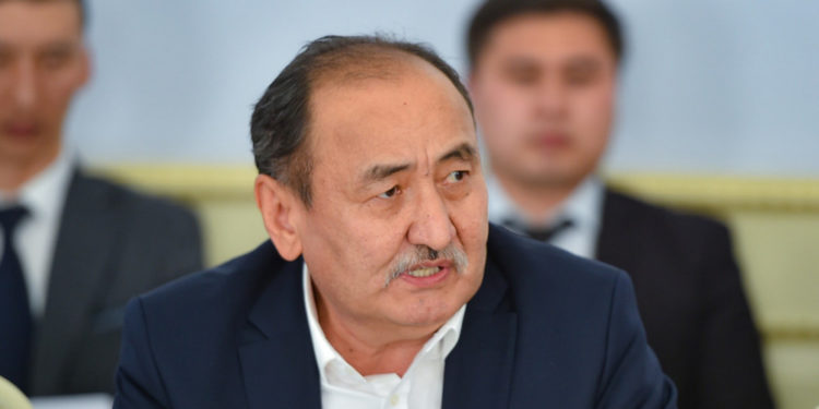 Министрлик кызматтан алынган Алымкадыр Бейшеналиев «Алтын балалыкты» жетектеди