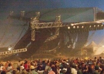 Испанияда фестиваль учурунда шамал сахнаны учуруп кеткен. 1 адам каза болуп, 17 адам жаракат алды (видео)