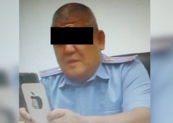 УКМК Бишкектеги райондук милициянын бөлүм башчысын кармады