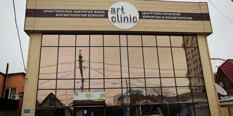 Липосакция операциясынан кийин көз жумган аял. Менчик клиника жабылды