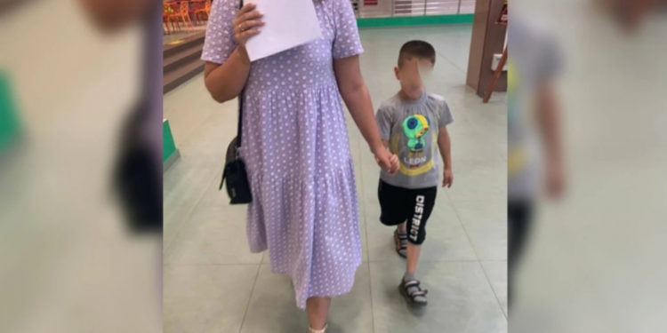 Екатеринбургда аял жети жаштагы уулун 300 миң рублга сатууга аракет кылган