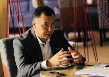 Равшан Жээнбековго өлкөдөн чыгып келүүгө уруксат берилген жок