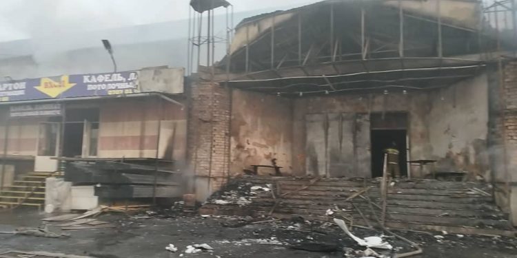 «Таатан» соода борборунан чыккан өрттөн жабыркагандар жок