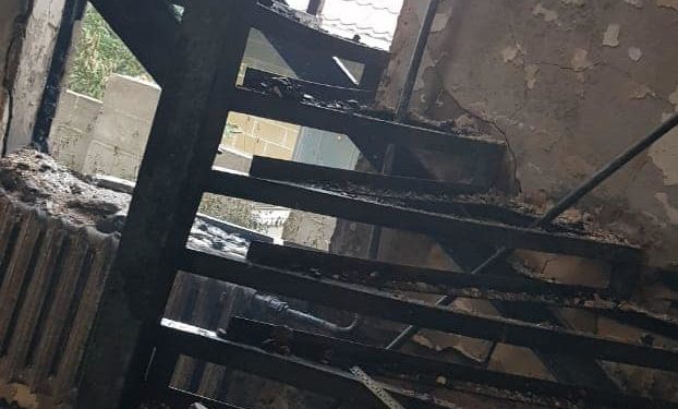 Бишкекте 2 кабаттуу үй өрттөнүп кетти (видео)