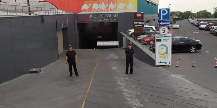 «Азия Молл» соода борборундагы эвакуация. Милиция маалымат таратты