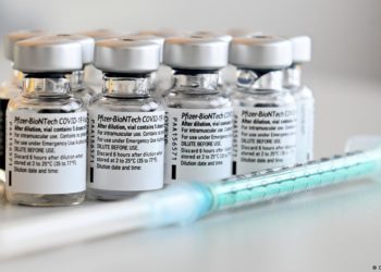 Pfizer вакцинасынын эриткичтери келди