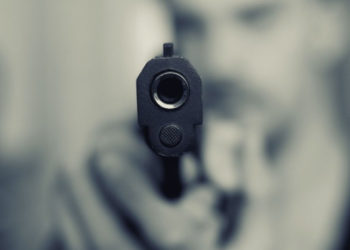 Орусиядагы кафеде чырдан улам ок атылган. 33 жаштагы Кыргыз жараны көз жумуп, дагы бирөө ооруканада