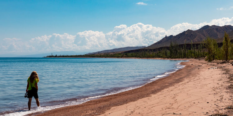 Ысык-Көлгө чөгүп кетти делген кыз аман-эсен табылды