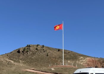 Чуңкурчакка бийиктиги 31 метр болгон желек орнотулду