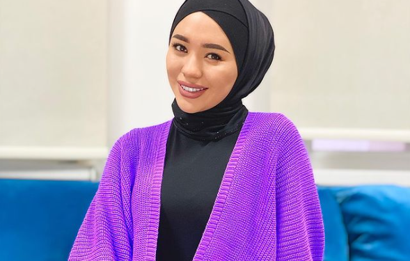 «Акчаны 3-4 жыл чогулттум». Ырчы Кызсайкал Кабылова ак өргөөлүү болду