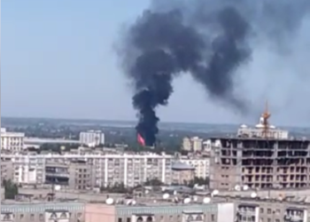 Бишкекте үй өрттөнүп жатат