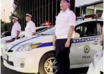 Кайгуул кызматы 5 Toyota Prius унаалуу болду. Белектин ээси белгисиз…