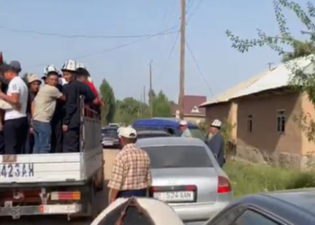 Орусиядагы жол кырсыкта каза болгон 23 жаштагы жигит Аксыда жерге берилди