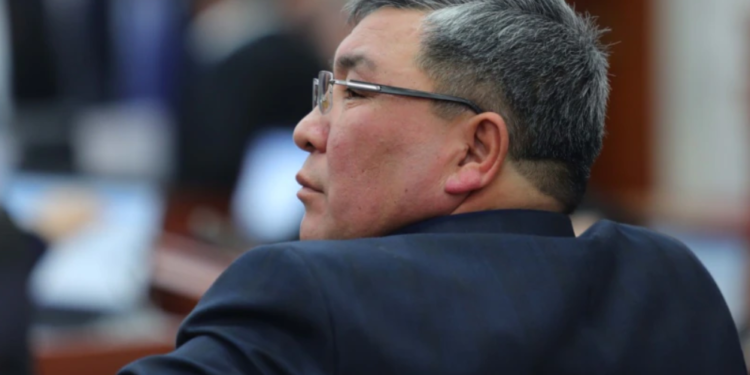 Мурдагы депутат Рыскелди Момбековдун диплому жокко чыгарылды