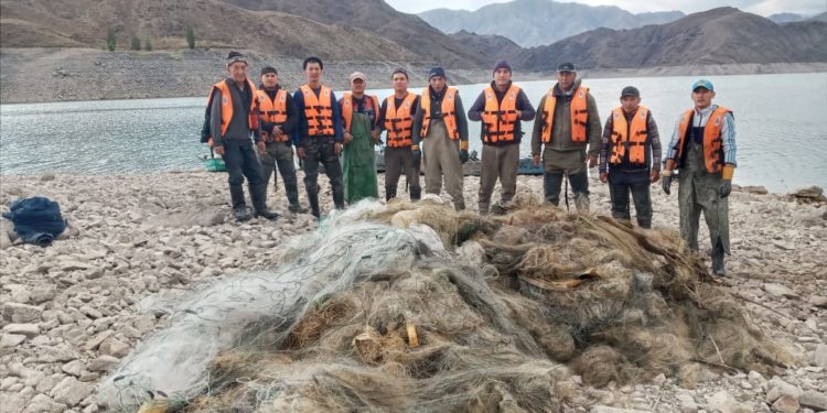 Орто-Токой суу сактагычынан 1500 метр узундуктагы браконьерлердин тору табылды (фото)