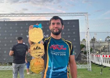 Спортчу Абдылдабек Кекенов АКШда өткөн жиу-житсу боюнча эл аралык турнирде эки алтын медаль багынтты (видео)