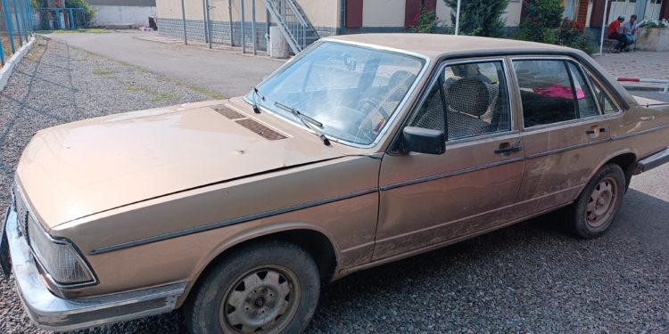 Кара-Сууда 14 жаштагы өспүрүм жаракат алып ооруканага жеткирилген. Изин жашырган айдоочу кармалды (сүрөт)