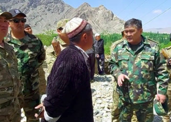 «Каза болгон жоокерлердин ата-энесинен кечирим сурайм». Камчыбек Ташиевдин билдирүүсү