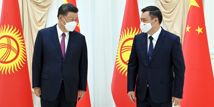 Садыр Жапаров Си Цзиньпинге Кытай-Кыргызстан-Өзбекстан темир жолун тездетүүгө кызыкдар экенин билдирди