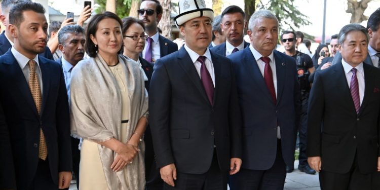 Садыр Жапаров Түркиядан Бишкекке кайтып келди