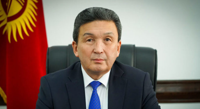 Жогорку Соттун төрагасы Замирбек Базарбеков судьяларга акыркы эскертүү кылды