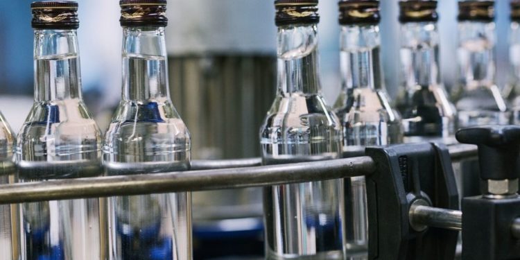 Жаныбек Изибаев алкоголдук продукцияны өндүрүү боюнча агенттиктин директору кызматынан бошотулду