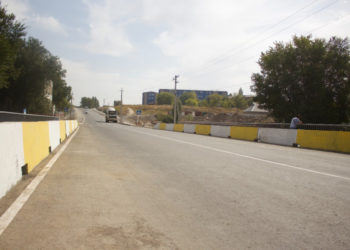 Кулак кагыш: «Дордой» базарынан шаарды көздөй жаңы көпүрө ачылган