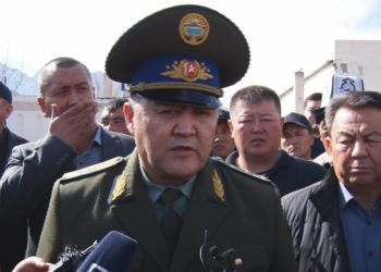 УКМК: “Камчыбек Ташиев тажик тарап кармап алган 4 чек арачыны бошотуп чыкты”