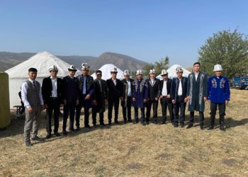 Айтышка коюлган миллион сомдук байге Баткенге жөнөтүлдү