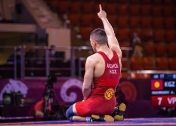 Дүйнө чемпионаты: Акжол Махмудов алтын үчүн күрөшөт