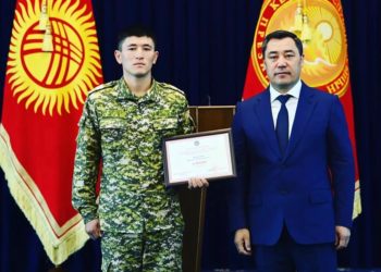 «Мекениңдин бир карыш топурагын сактайм деп кете бердиң». 23 жаштагы Чыңгыз Акчалов күзүндө үйлөнмөк