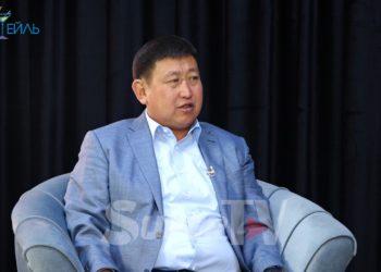 Акылбек Түмөнбаев: «Садыр Жапаров менен кудабыз. Биз ага күнөөлүү эмеспиз»