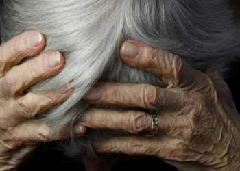 «Мурдагы милиция кызматкери». Чүйдө кемпирди зордуктоо боюнча иш дагы эле жылбай жатканы маалым болду