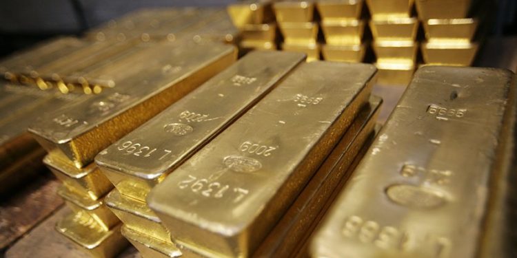 «Кумтөрдүн» алтын чуусу боюнча депутаттык комиссия түзүлдү. Курамына киргендердин тизмеси