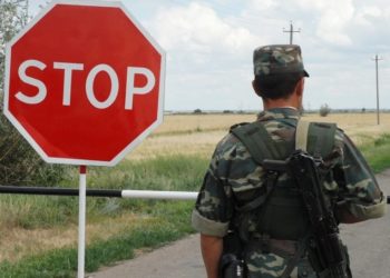 Чек ара кызматы: «Тараптар телефон аркылуу сүйлөштү. Тажик тарап ок атууну токтотпой жатат»