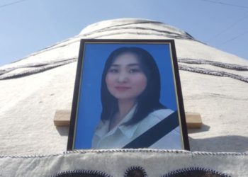 Уурдалып, өлтүрүлгөн Айзада Канатбекова. Жактоочу соттолгондордун ар бири 100 миң сом эмес, 20 миң сомдон берерин айтты