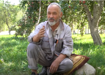 Ак-Сай айылынын тургуну: «Капчыгайда 3 эле үйгө өрт коюшпаптыр. Баш-аягы 80дей үй бар болчу»