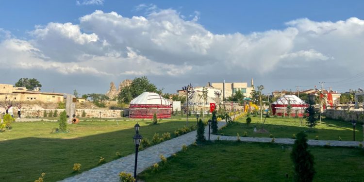 Кападокияда «Кыргызстан» сейил багы ачылды (сүрөт)