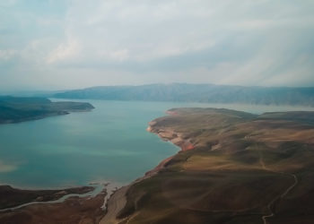 «Азыр бизге тынчтык керек». ОшТВ телеканалы Кемпир-Абад боюнча сөздөрдү четке какты