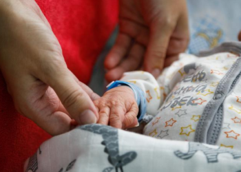 Тажик тараптын кол салуусу. Баткенде ооруканага 39 кош бойлуу келин кайрылган, анын 27си аман-эсен көз жарды