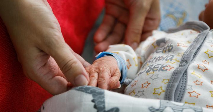 Тажик тараптын кол салуусу. Баткенде ооруканага 39 кош бойлуу келин кайрылган, анын 27си аман-эсен көз жарды