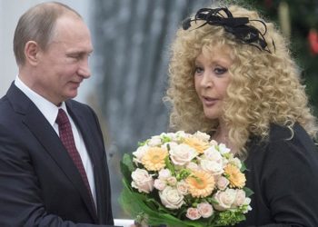 Владимир Путиндин Алла Пугачевага болгон мамилеси түз экени маалымдалды