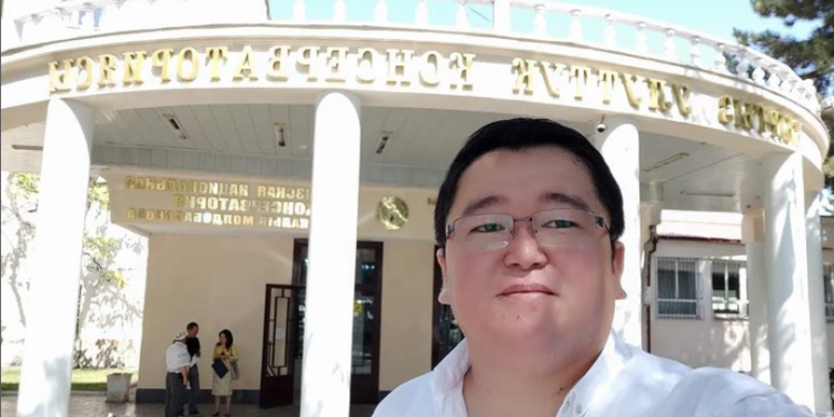 Ырчы Аскат Мусабеков эми Улуттук консерваторияда сабак берет