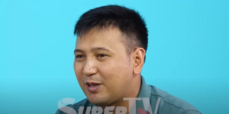 Нуржаасын Жумагулов: «Операциядан эмес, мага бөйрөгүн берген энем үчүн корктум»