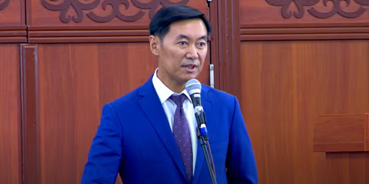 «Ар бир аскердин өлүмү үчүн жооп бериши керек». Депутат коргоо министри кызматтан кетиши керектигин айтты