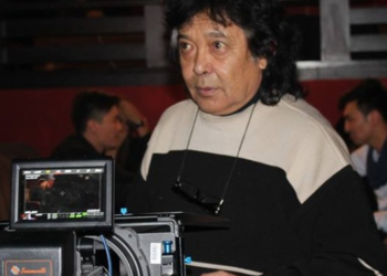 Кыргыз Эл артисти Мурат Мамбетов: «Наам берилгенин укканда кубандым, ыраазы болдум»