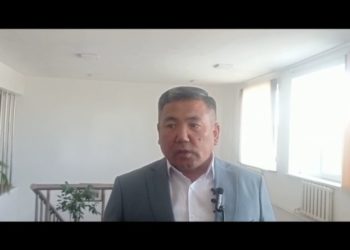 Абдикарим Алимбаев митингге чыккан жарандардын талаптарын айтты (видео)