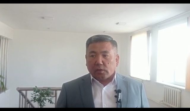 Абдикарим Алимбаев митингге чыккан жарандардын талаптарын айтты (видео)